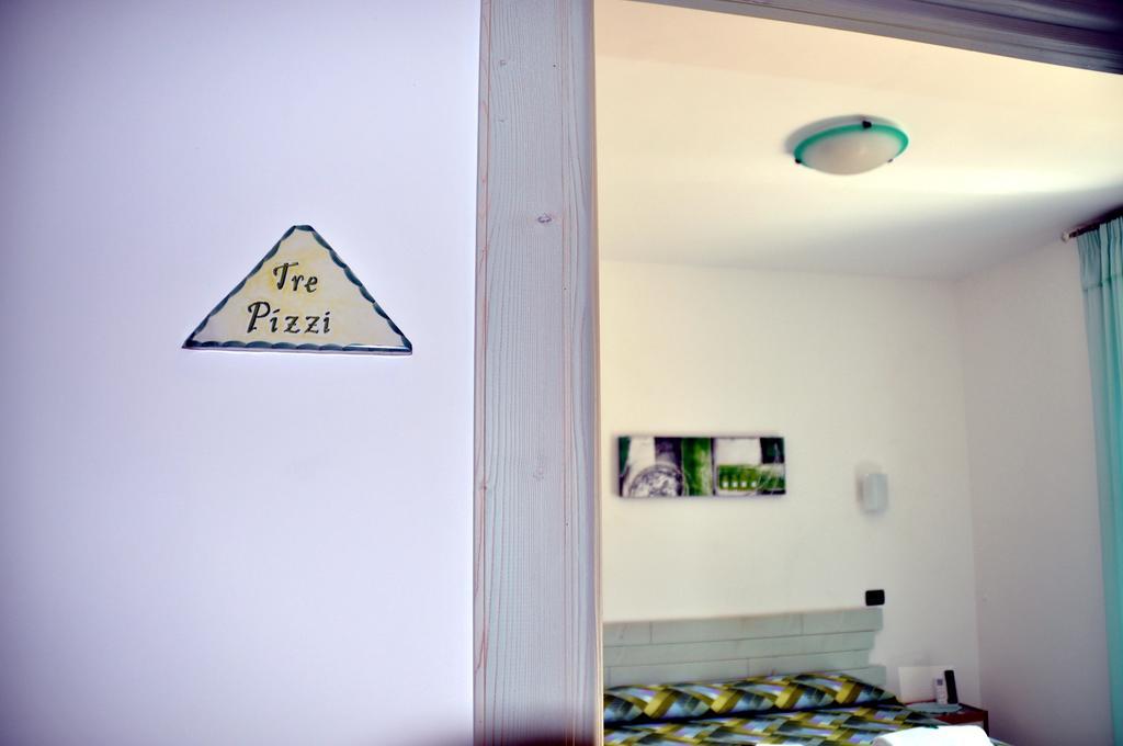 A 2 Passi Dagli Dei Bed & Breakfast อาเจโรลา ห้อง รูปภาพ