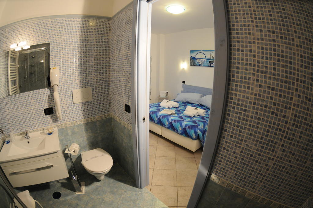 A 2 Passi Dagli Dei Bed & Breakfast อาเจโรลา ห้อง รูปภาพ